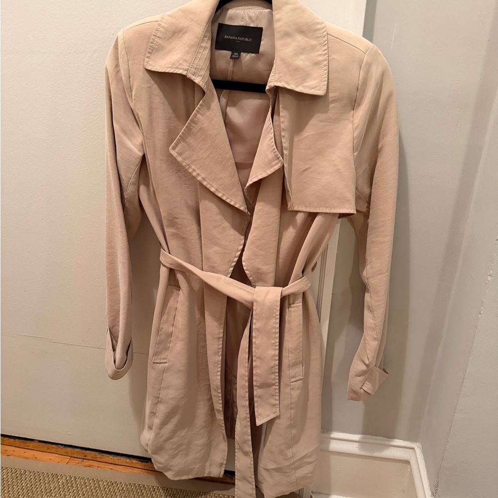 Banana Republic Classic Tan Trench Coat